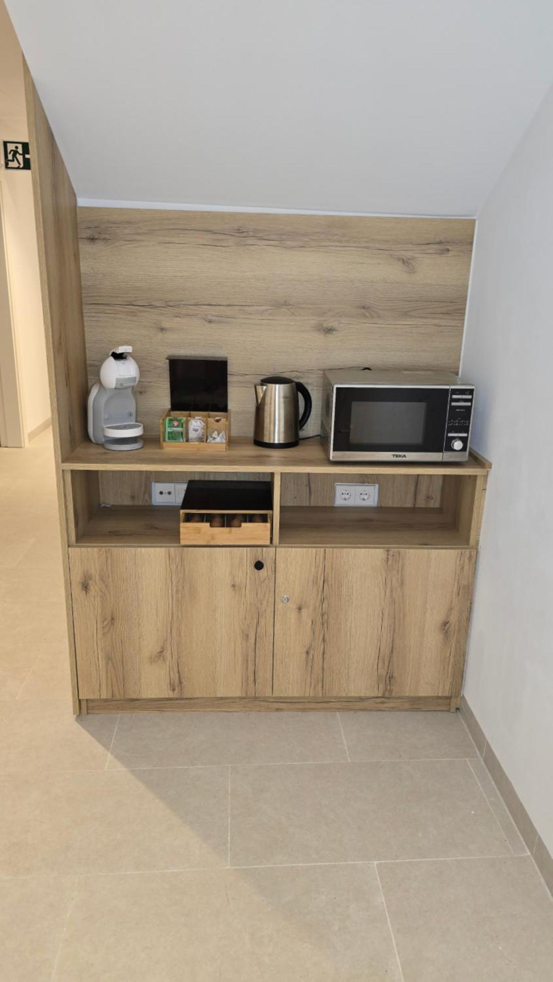 Hostal Rambla 24 By Holihome Alicante Kültér fotó