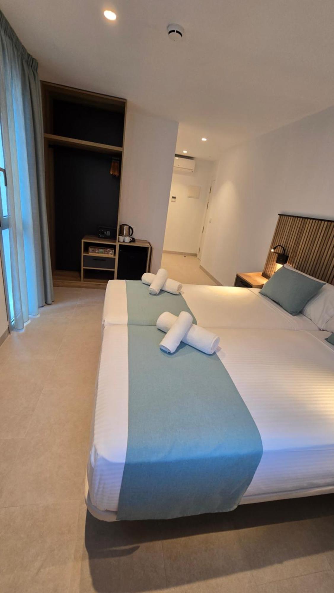 Hostal Rambla 24 By Holihome Alicante Kültér fotó