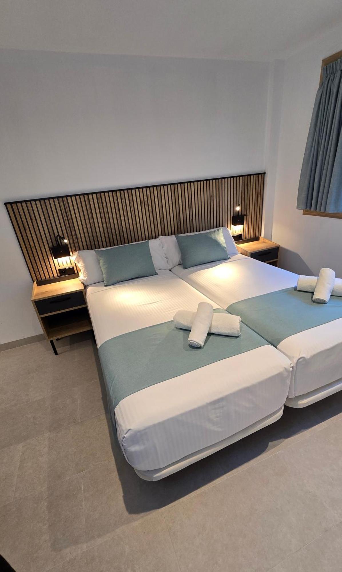 Hostal Rambla 24 By Holihome Alicante Kültér fotó