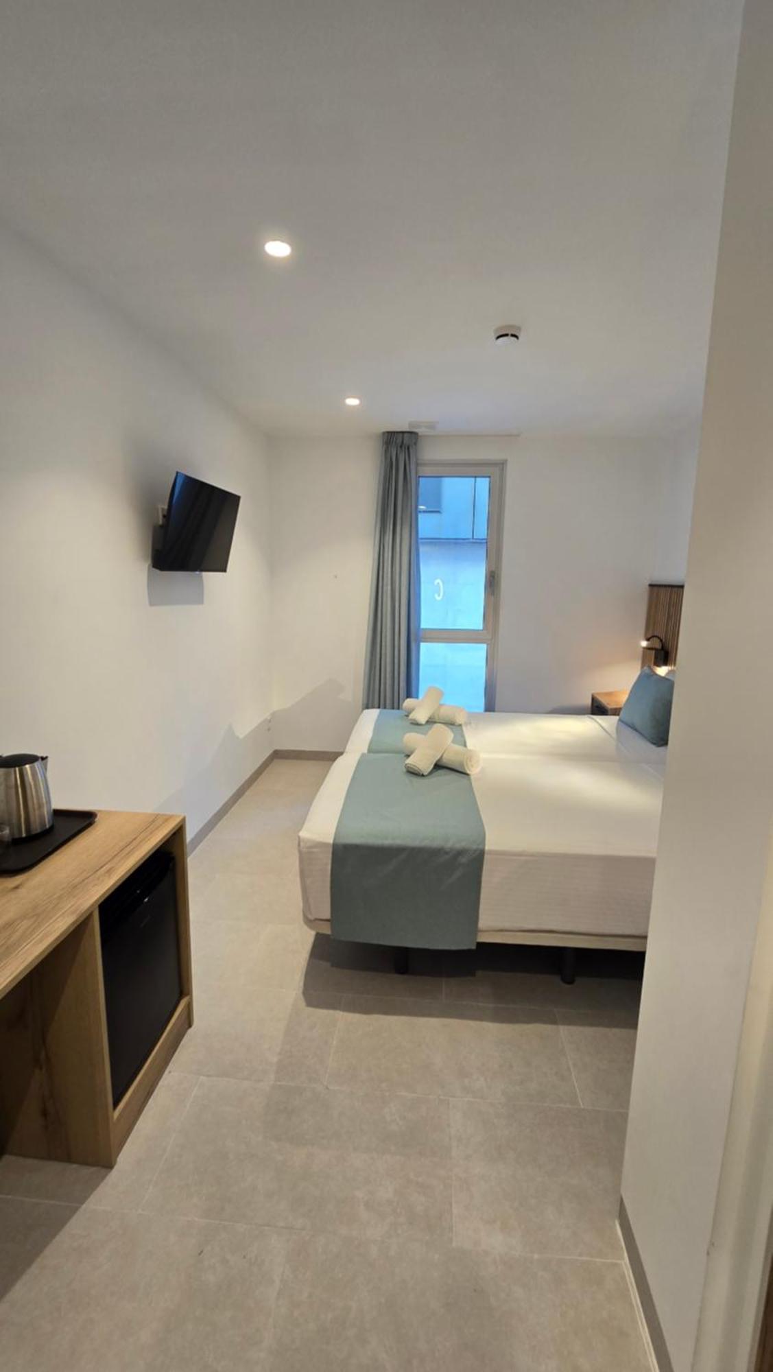 Hostal Rambla 24 By Holihome Alicante Kültér fotó