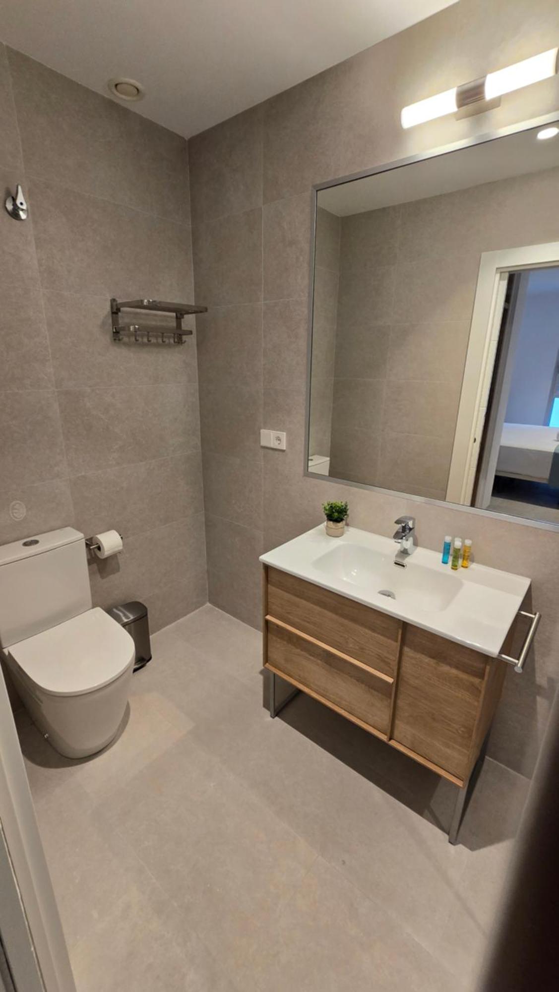 Hostal Rambla 24 By Holihome Alicante Kültér fotó