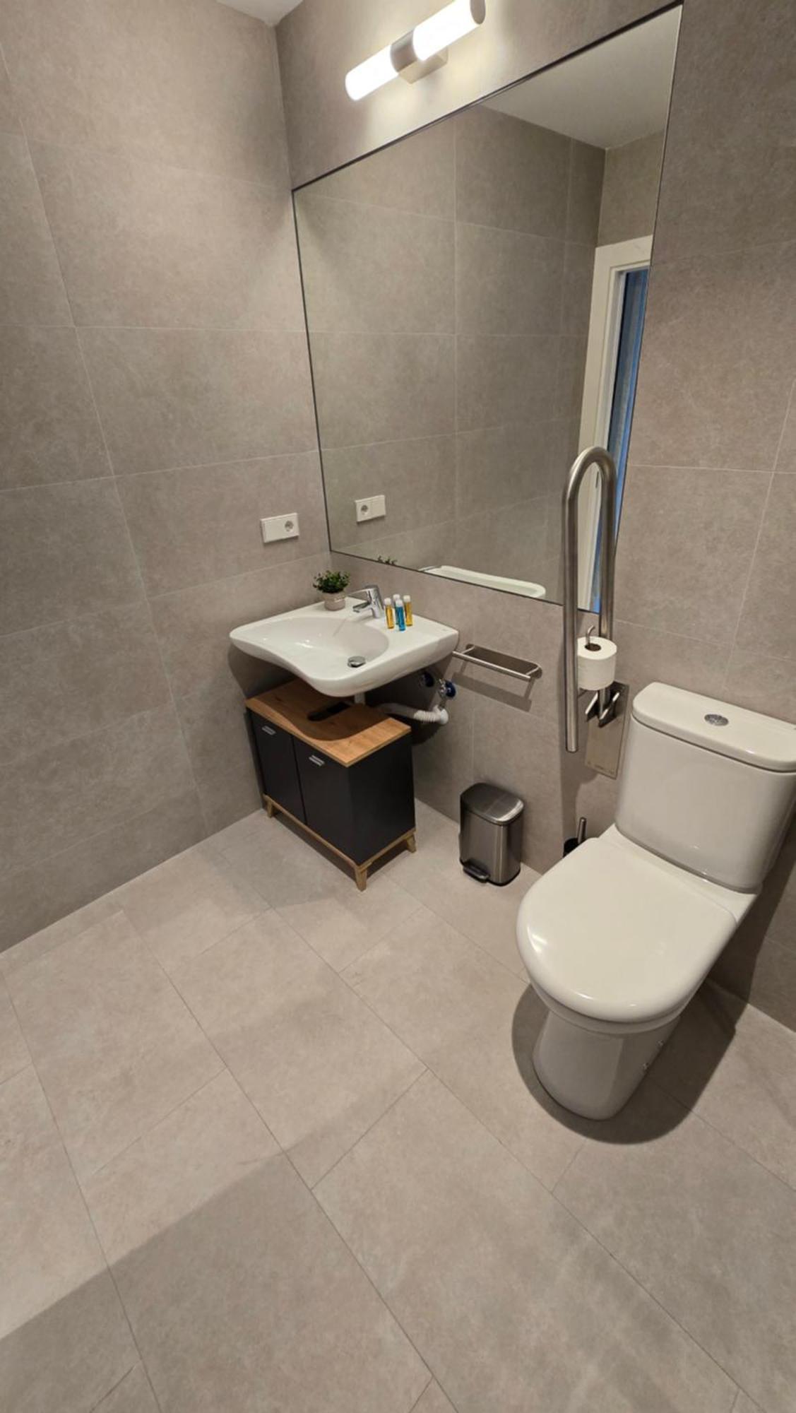 Hostal Rambla 24 By Holihome Alicante Kültér fotó