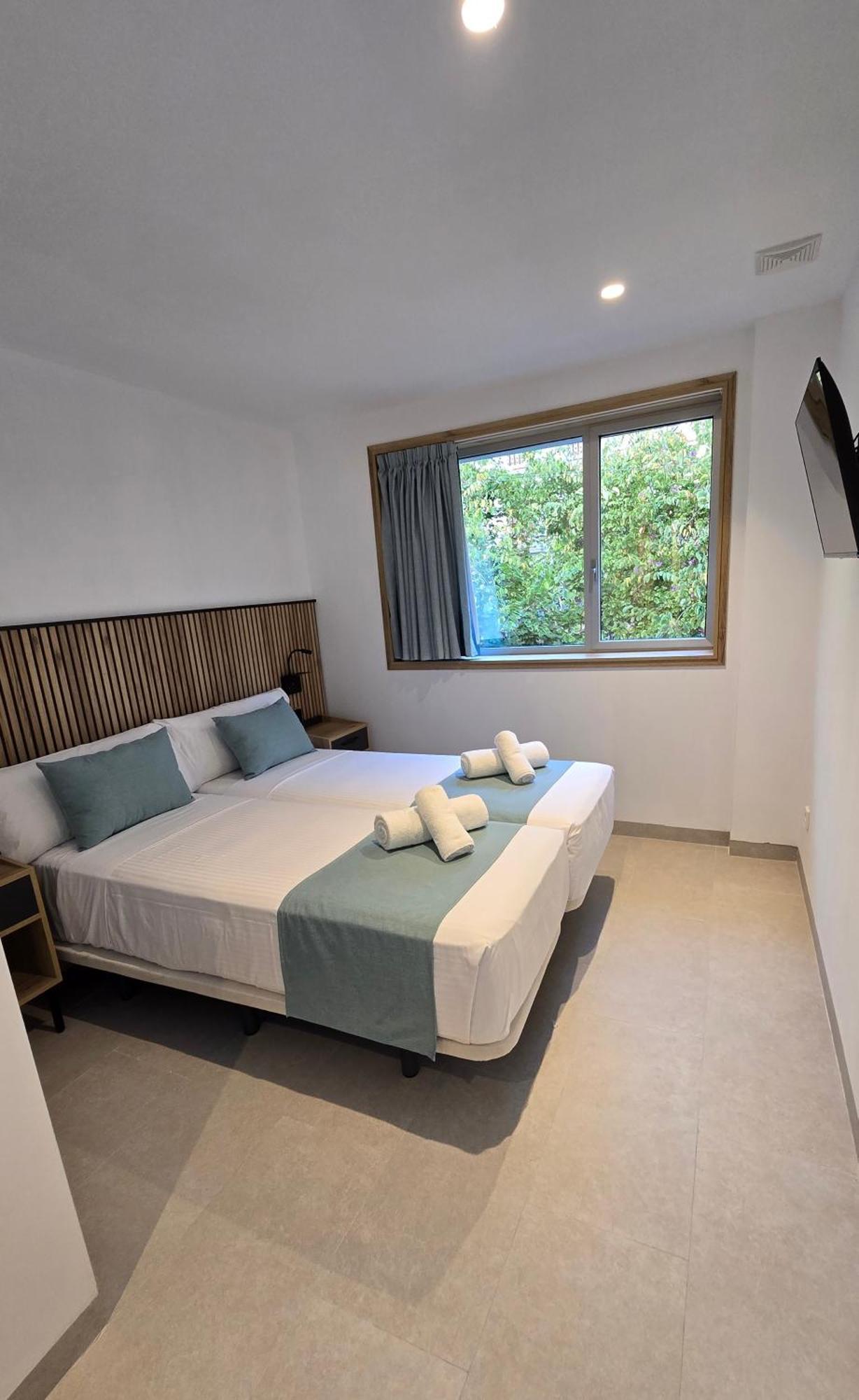 Hostal Rambla 24 By Holihome Alicante Kültér fotó